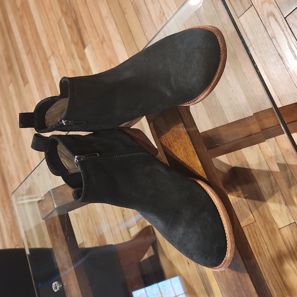 Black Johnston & Murphy Ankle Boots